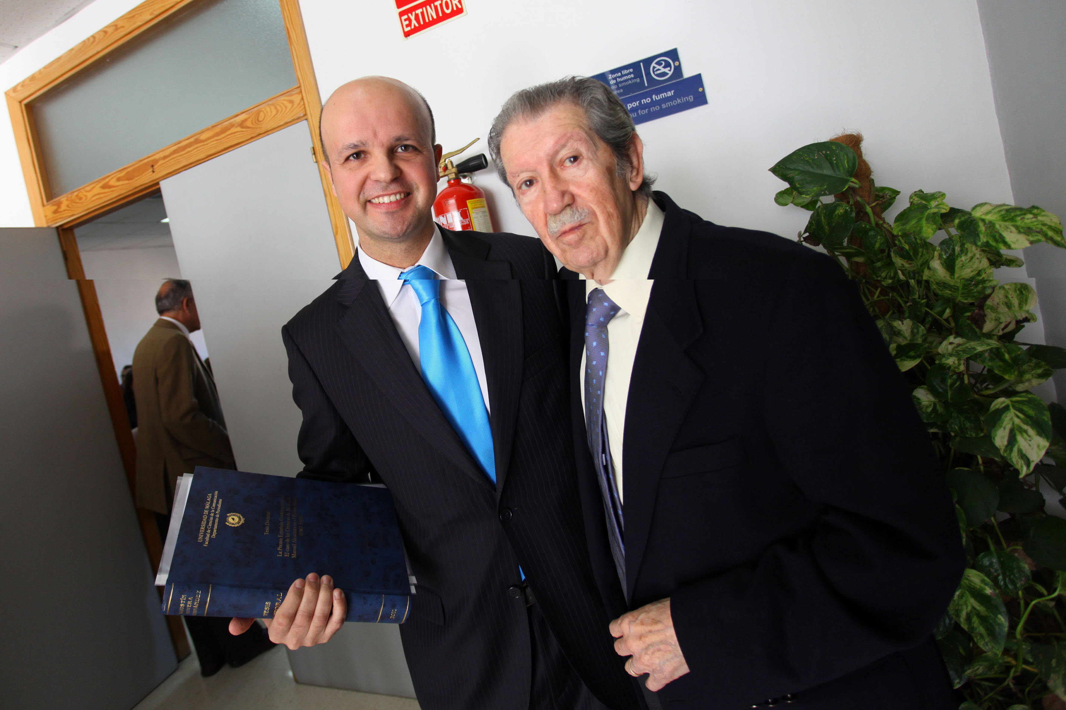 Con Agustín Rivera, que presentó una tesis en la Universidad de Málaga con el título: 'La prensa española contemporánea: el caso de las crónicas de boxeo de Manuel Alcántara en el diario 'Marca' (1967-1978)' 