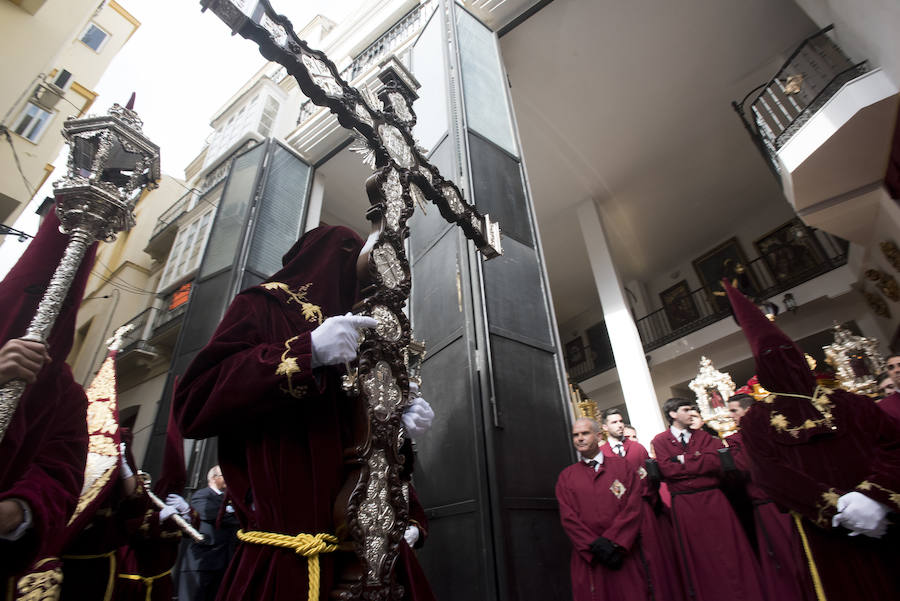 Las fotos de las cofradías del Jueves Santo: Sagrada Cena, Santa Cruz, Viñeros, Vera Cruz, Zamarrilla, Mena, Misericordia, Esperanza.