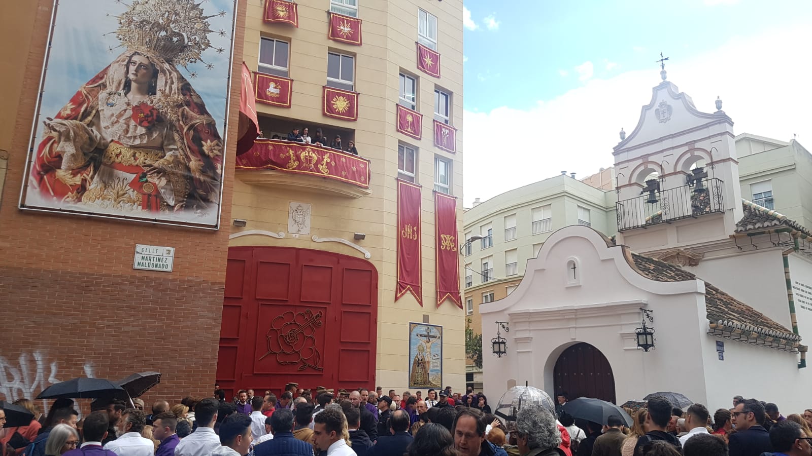 Las fotos de las cofradías del Jueves Santo: Sagrada Cena, Santa Cruz, Viñeros, Vera Cruz, Zamarrilla, Mena, Misericordia, Esperanza.