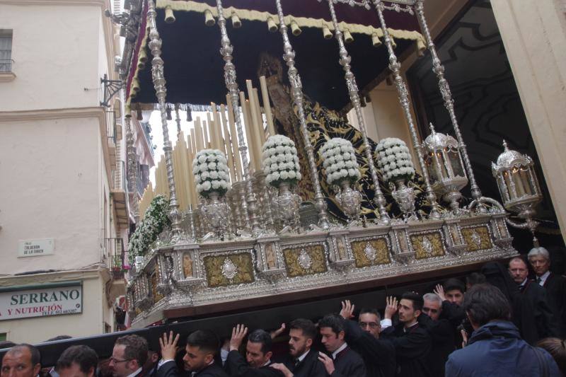 Los cortejos procesionales de Monte Calvario, Descendimiento, Dolores de San Juan, Amor, Traslado, Piedad, Sepulcro y Servitas