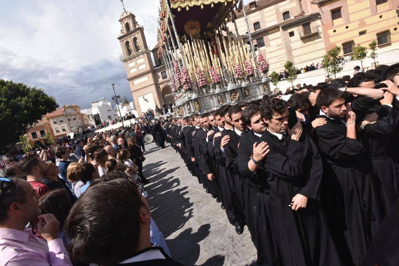 Las fotos de las cofradías del Viernes Santo: Monte Calvario en procesión