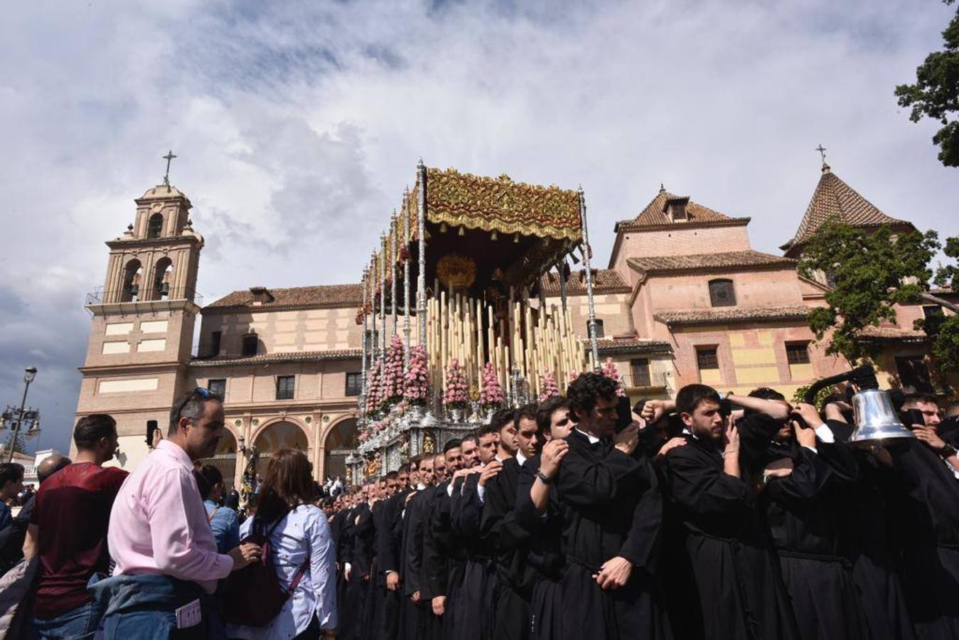 Las fotos de las cofradías del Viernes Santo: Monte Calvario en procesión