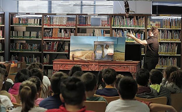 Cuentacuentos en la Biblioteca Provincial. 