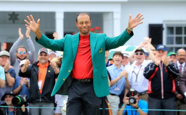 Hace una semana, Tiger Woods se enfundaba su quinta chaqueta verde de Augusta que certificaba su resurrección deportiva.