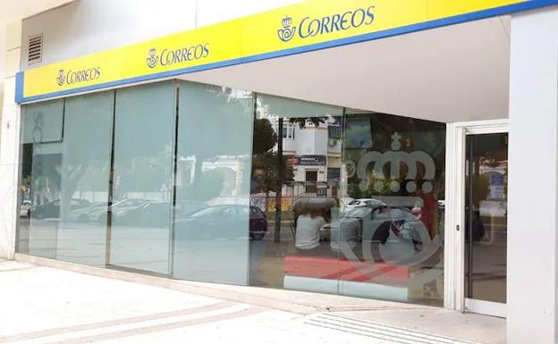 Estas son las oficinas de Correos que abrirán en Málaga hasta las 12 de la noche para registrar el voto por correo
