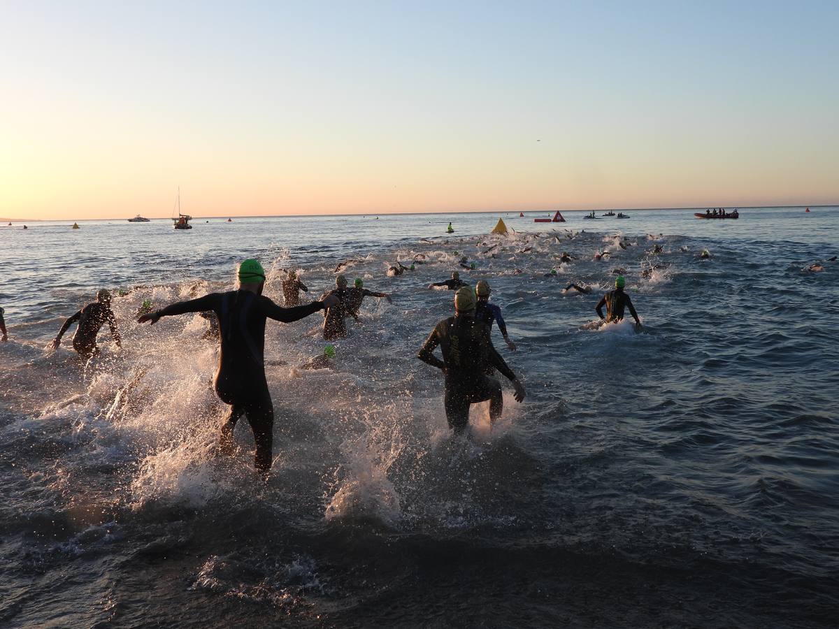 Triatletas de todo el mundo participan en la segunda edición del Ironman 70.3 de Marbella