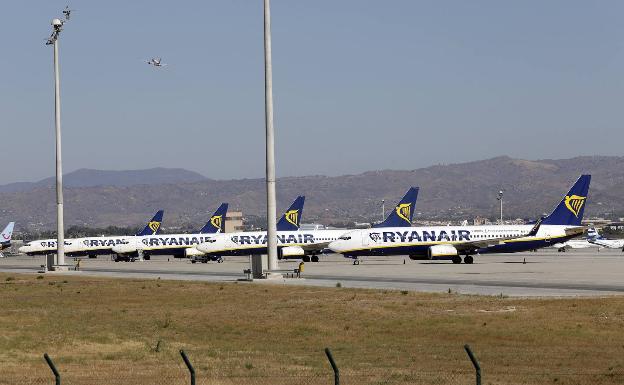 Aviones de la compañía Ryanair. 