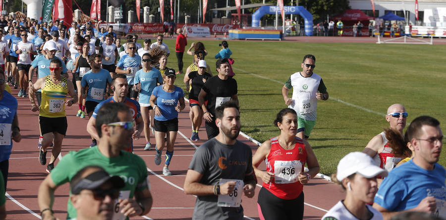 Éxito rotundo en la segunda edición de la Carrera de Empresas organizada por la La escuela de Marketing y Negocios ESIC y SUR que se celebró este miércoles 1 de mayo en Torremolinos con cerca de 500 participantes.