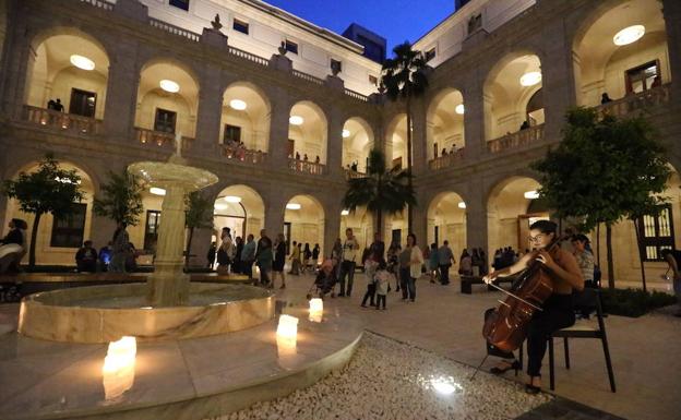 Guía de bolsillo para no perderte nada de la Noche en Blanco de Málaga 2019