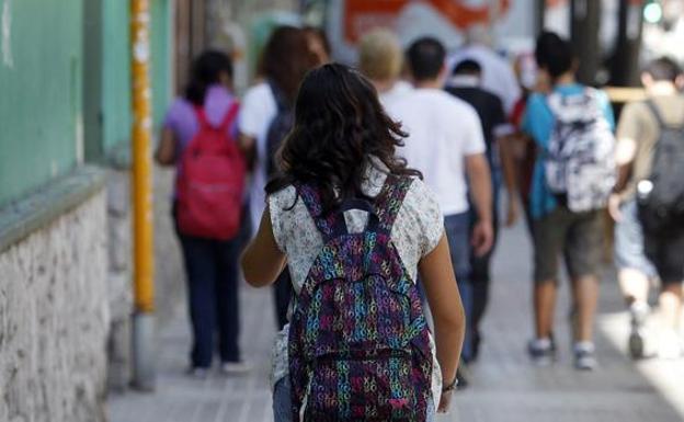 Profesores y padres de Málaga piden más medios para que la autoridad del docente sea efectiva