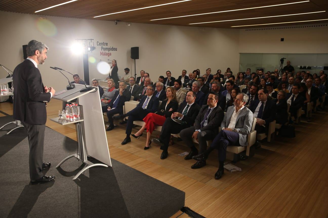 El encuentro organizado por SUR, la Diputación y AC Hoteles se celebra esta mañana en el Pompidou