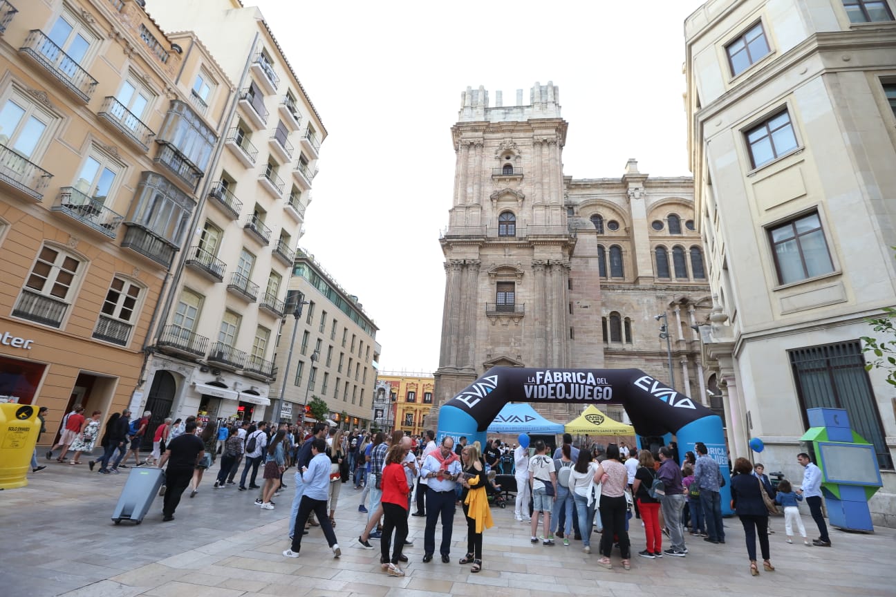 Fotos: Málaga se llena de cultura en La Noche en Blanco 2019