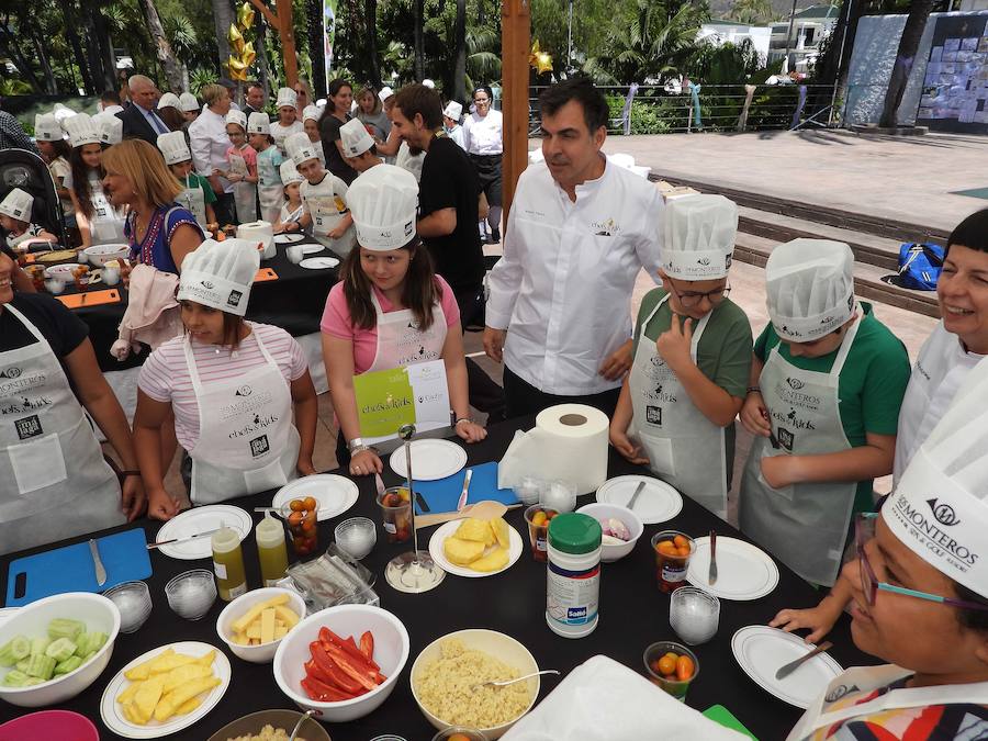 Casi 150 niños de varios colegios de Marbella y de la  Fundación Andrés Olivares  han podido disfrutar de unos divertidos talleres impartidos por 26 chefs de todo el país, que suman 47 estrellas Michelin. 