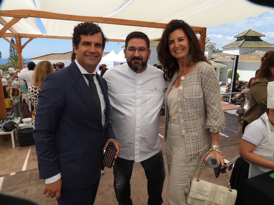 Casi 150 niños de varios colegios de Marbella y de la  Fundación Andrés Olivares  han podido disfrutar de unos divertidos talleres impartidos por 26 chefs de todo el país, que suman 47 estrellas Michelin. 