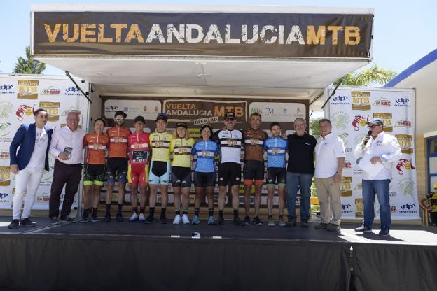 Podio completo de la Vuelta a Andalucía de BTT. :: sur