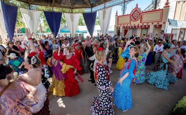 Un grupo de inspectores se presentó en las casetas de la Feria deJerez y pidieron los registros de los trabajadores. 