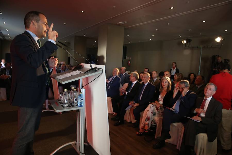 Velasco protagoniza este lunes un desayuno-coloquio en el hotel AC Málaga Palacio