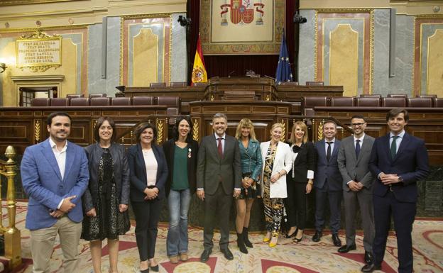 Los diputados malagueños en el Congreso el días de su constitución. 