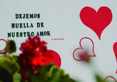 Imagen secundaria 1 - Clientes en el interior del local del Soho. Otros rincones románticos de Villanueva de la Concepción.