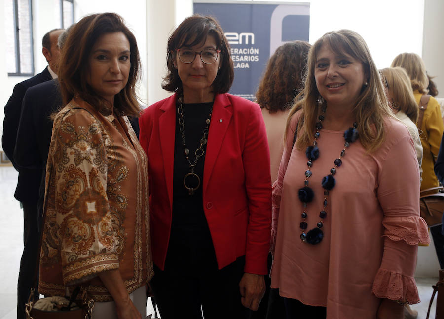 Mar Solís, Ana María García y Lola Ramírez.