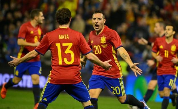 Cazorla marcó a Inglaterra en su último partido con España en 2015