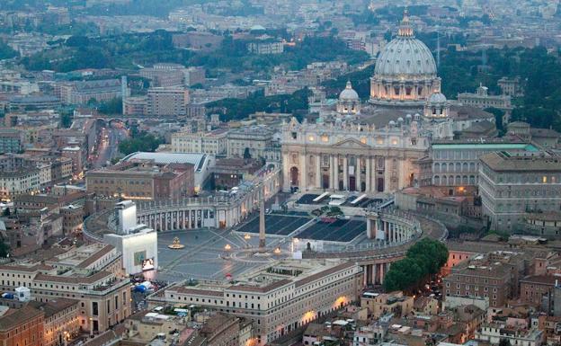 Vista aérea del Estado Vaticano y la basílica de San Pedro.