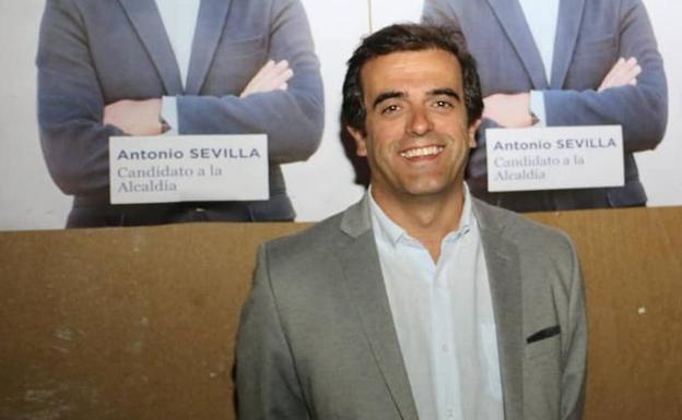 El concejal de Vox pone su acta a disposición del partido tras la crisis abierta por el 'caso Orgullo'