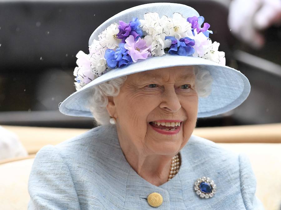 El Festival de carreras de caballos Royal Ascot, uno de los eventos deportivos y sociales más esperados del año en Inglaterra. Un evento que siempre acoge las pamelas más atrevidas. 