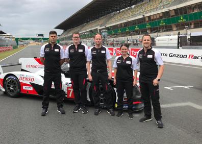 Imagen secundaria 1 - Sebas Lorenzo durante las pasadas 24 horas de Le Mans, donde logró el triunfo con el equipo Toyota.