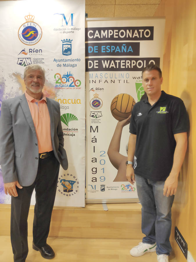 Arranca en Málaga el Campeonato de España de Waterpolo Infantil. En la foto, Francisco Alonso y Alfonso Wucherpfennig.