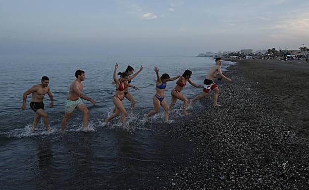 Galería. celebración de la noche de San Juan en Málaga