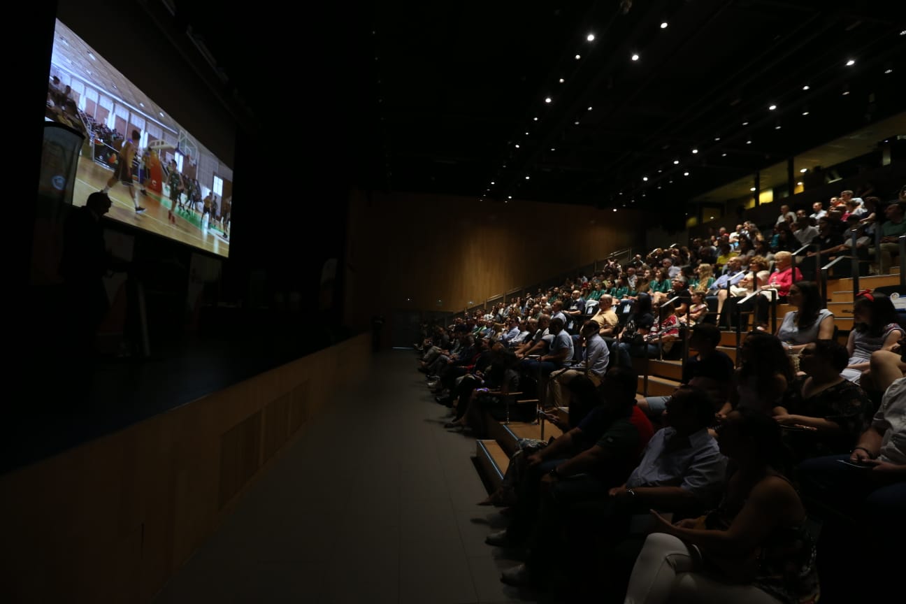 Un reconocimiento a los mejores de la temporada que ha distinguido a Lucas Muñoz, Vero Matoso, Alberto Bolet, Cristina Bazalo y al periodista Paco Rodríguez, entre otros muchos