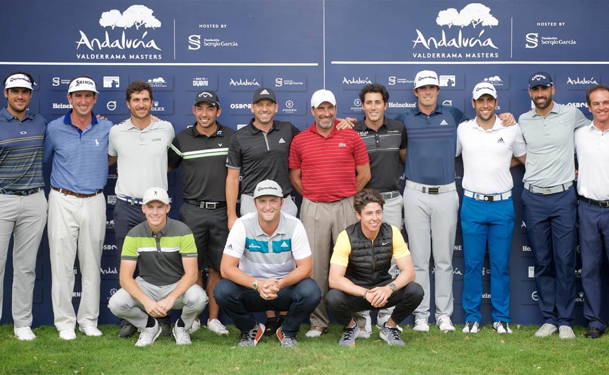 Foto de familia de los integrantes de la delegación española. 