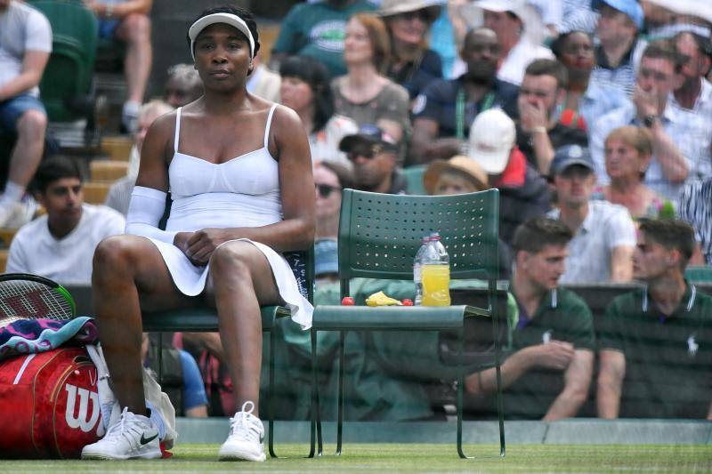 La estadounidense Cori Gauff, de 15 años, casi no podía creerse haber derrotado a la quíntuple campeona Venus Williams , pero, recuperada de la emoción, no ocultó su ambición de ganar Wimbledon.