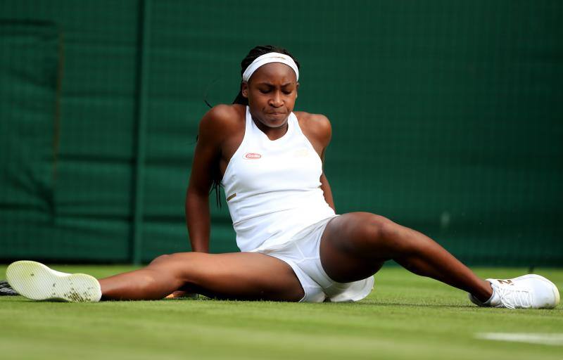 La estadounidense Cori Gauff, de 15 años, casi no podía creerse haber derrotado a la quíntuple campeona Venus Williams , pero, recuperada de la emoción, no ocultó su ambición de ganar Wimbledon.