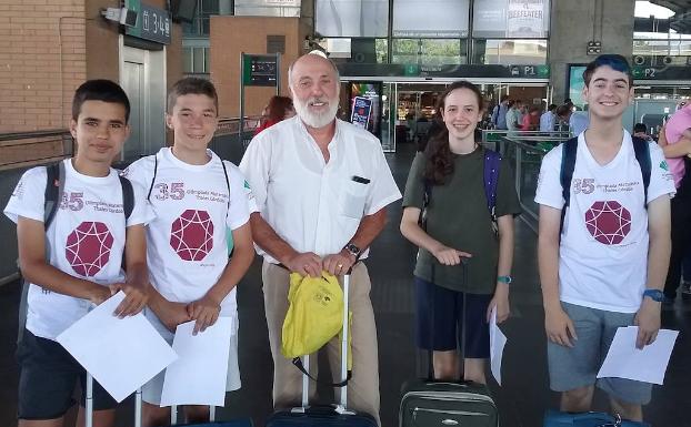 Malagueños participantes en la olimpiada. 