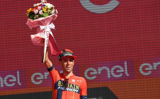 Vincenzo Nibali, celebrando el segundo puesto en el Giro de Italia.