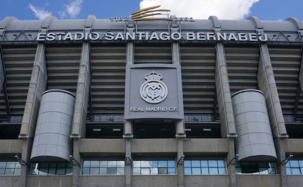 Exteriores del Santiago Bernabéu. 