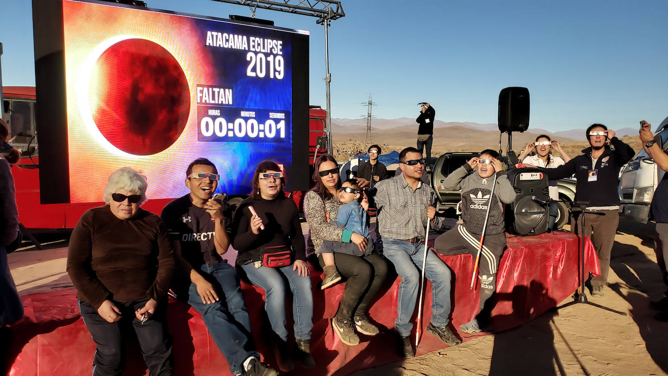 Fotos: En imágenes, el espectacular eclipse que oscureció Sudamérica