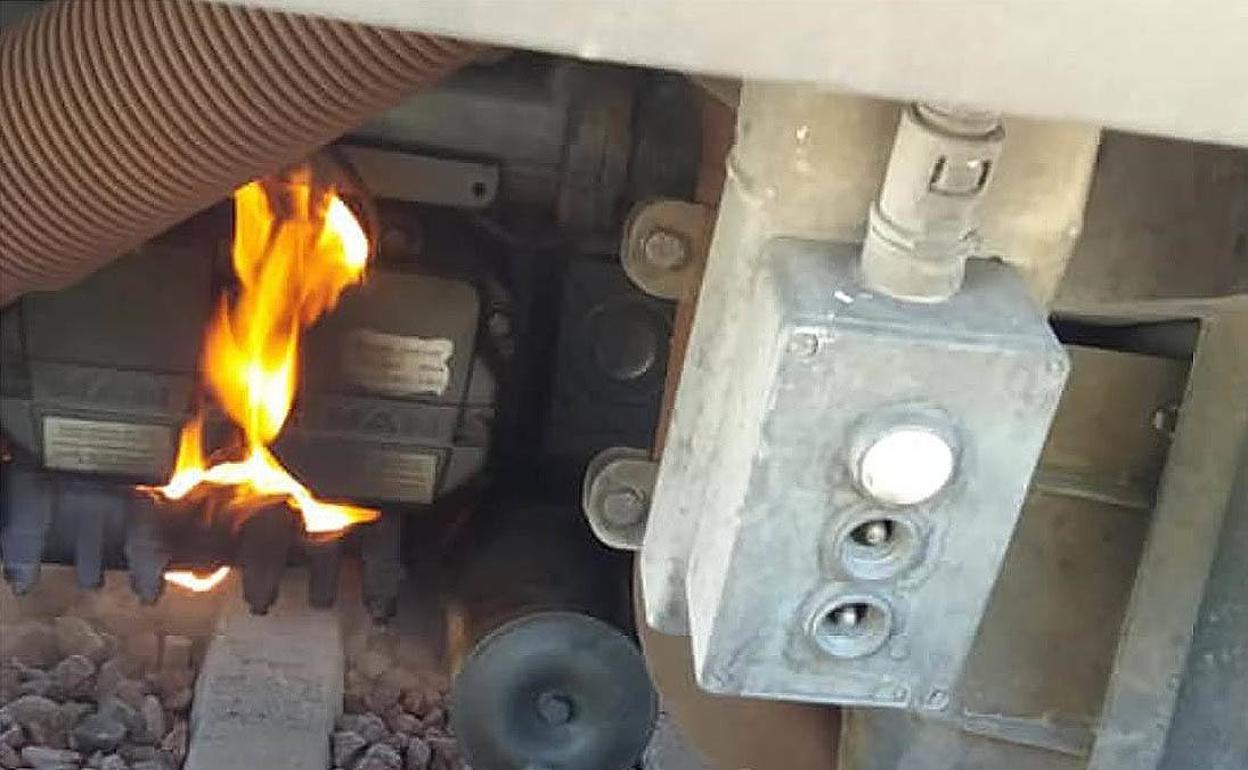 Renfe reforzará el mantenimiento de los trenes de Media Distancia de la serie 598 Algeciras-Granada
