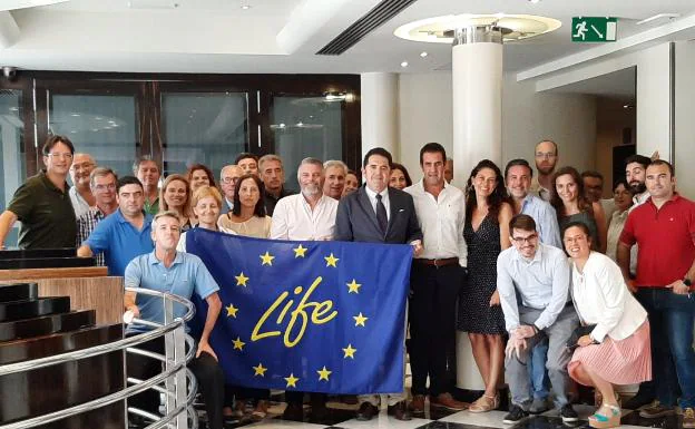 Participantes en el proyecto Life Vida for Citrus en una reciente reunión en Málaga 