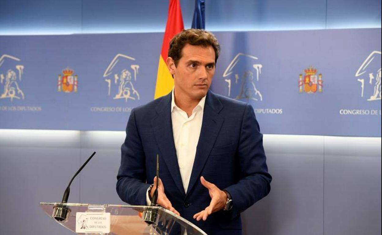 Albert Rivera durante una rueda de prensa este martes.