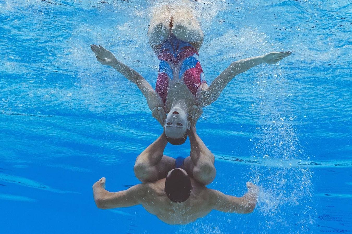 Bajo el lema «Dive into peace» ha arrancado el 18º Campeonato Mundial de la Federación Internacional de Natación (FINA).