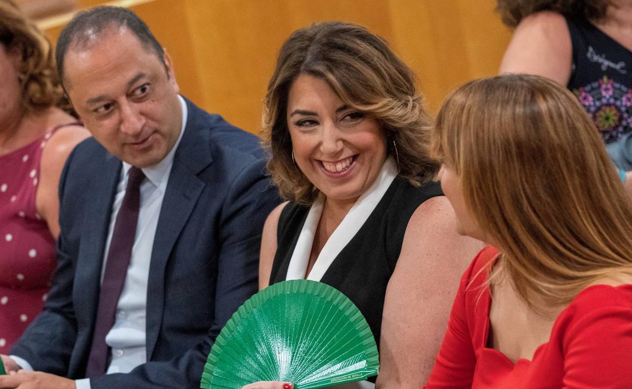 Susana Díaz, junto a Alfonso Rodríguez Gómez de Celis, durante el acto de constitución de la Diputación de Sevilla