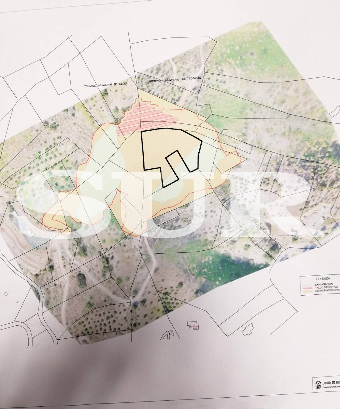 Plano diseñado por la Junta en el que se resalta, en amarillo, la zona que habría que expropiar, si se acaba adoptando esta decisión. 
