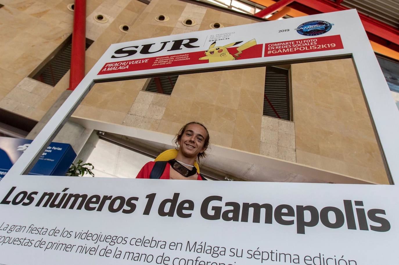 Las mejores imágenes de los participantes de Gamepolis en la portada especial de SUR. 