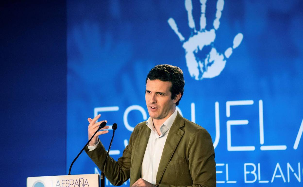 El presidente del PP, Pablo Casado, durante el acto celebrado este sábado en Vitoria.