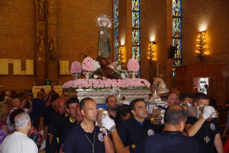 Traslado de la Virgen del Carmen desde su iglesia hasta el puerto de Málaga, este domingo 21