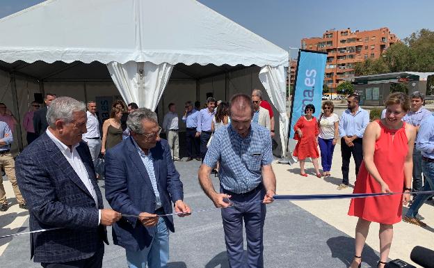 El rector ha presidido el acto de apertura del vial  I. G.