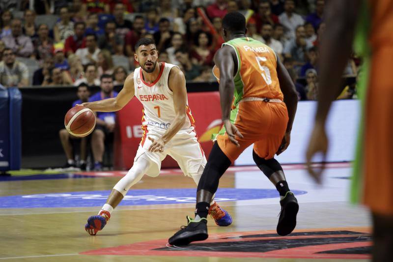 En un partido sin historia ante Costa de Marfil, Jaime Fernández tuvo minutos ante su público y Deon Thompson fue el mejor de la selección africana